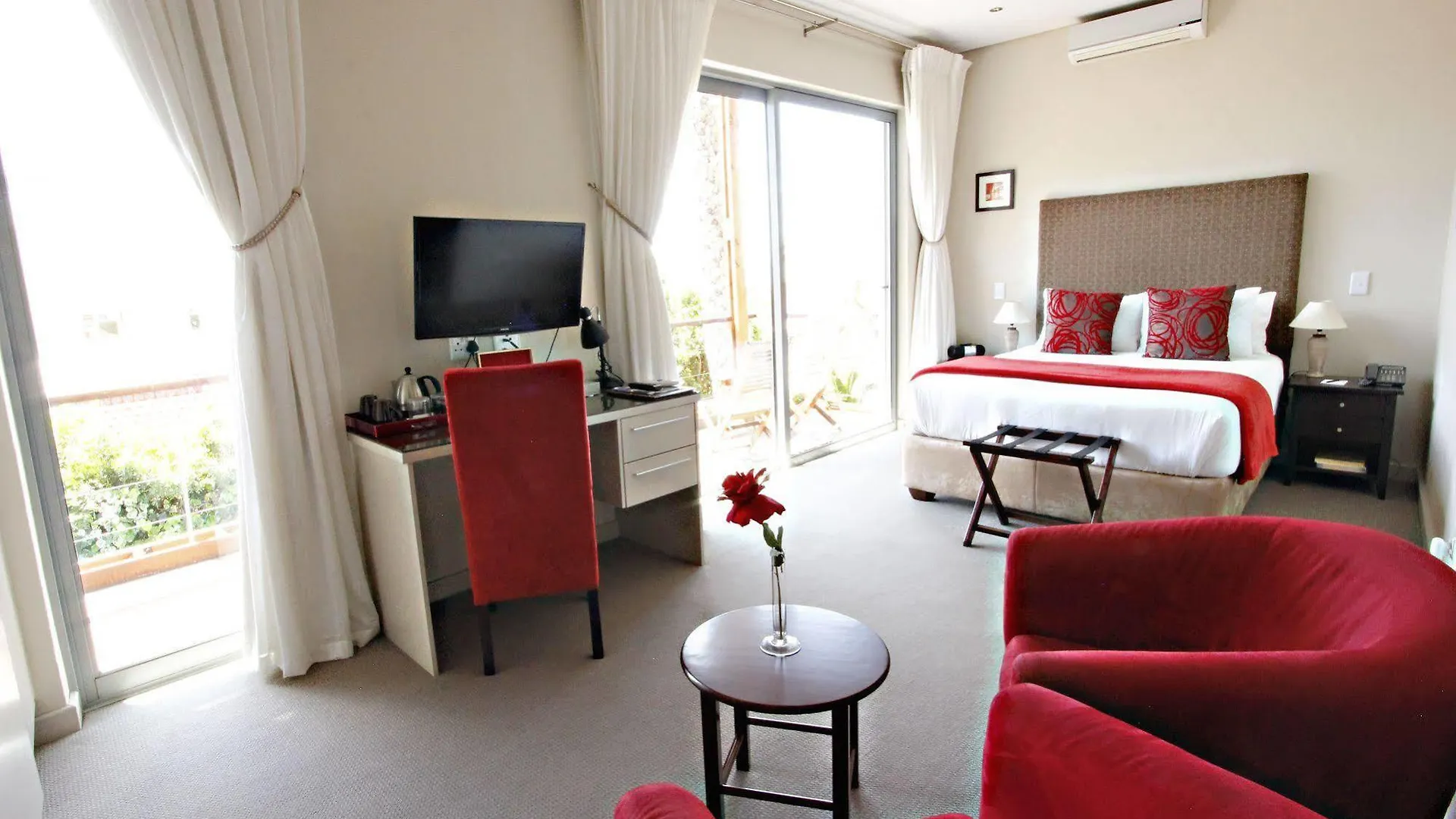 ****  The One 8 Hotel In Green Point - Solar Power Cape Town South Africa