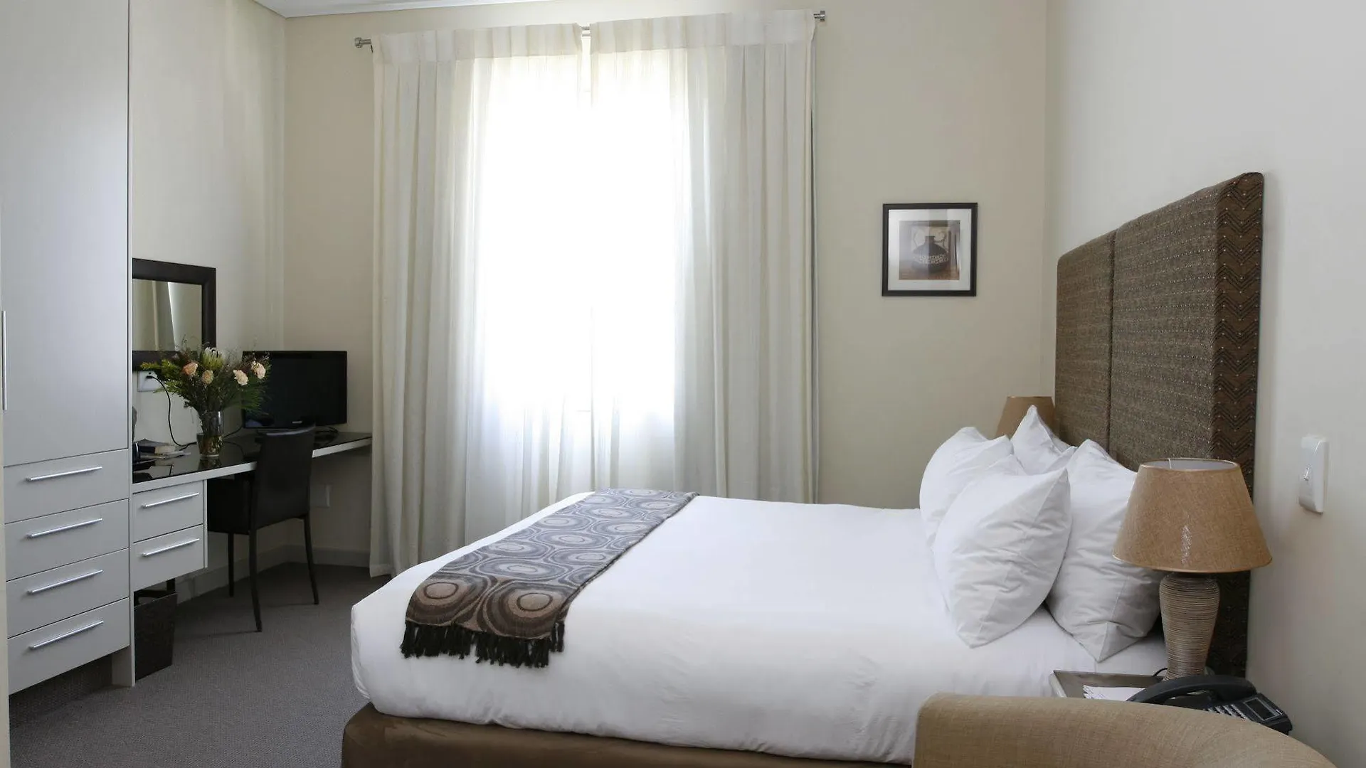 The One 8 Hotel In Green Point - Solar Power Le Cap 4*,